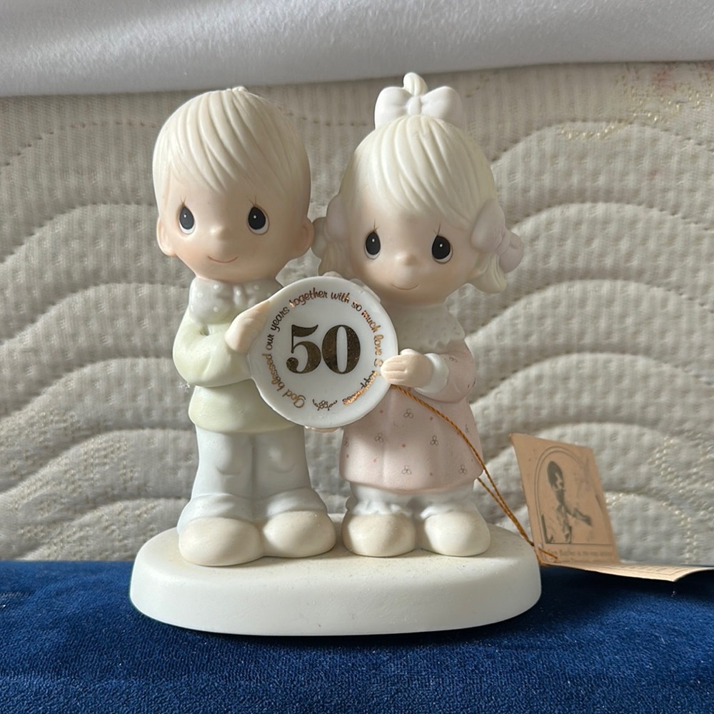 Precious Moments Cream and White Cake Topper